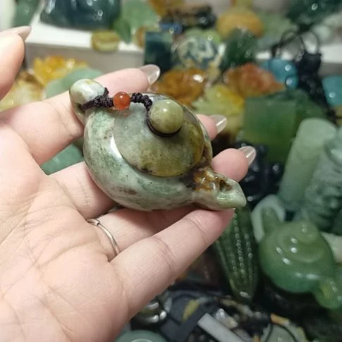 岫玉未镶嵌岫玉挂坠