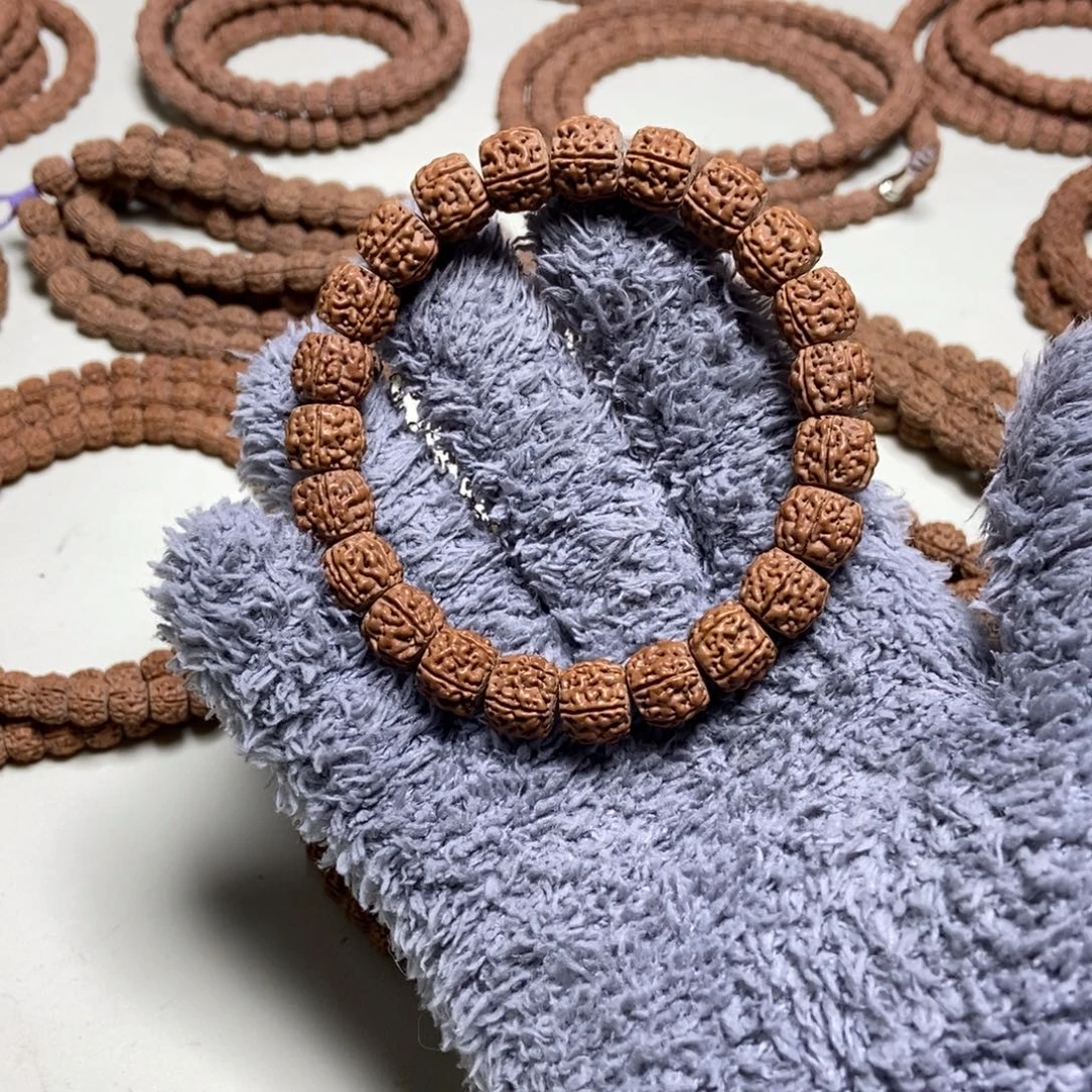 金刚菩提吊坠盘龙