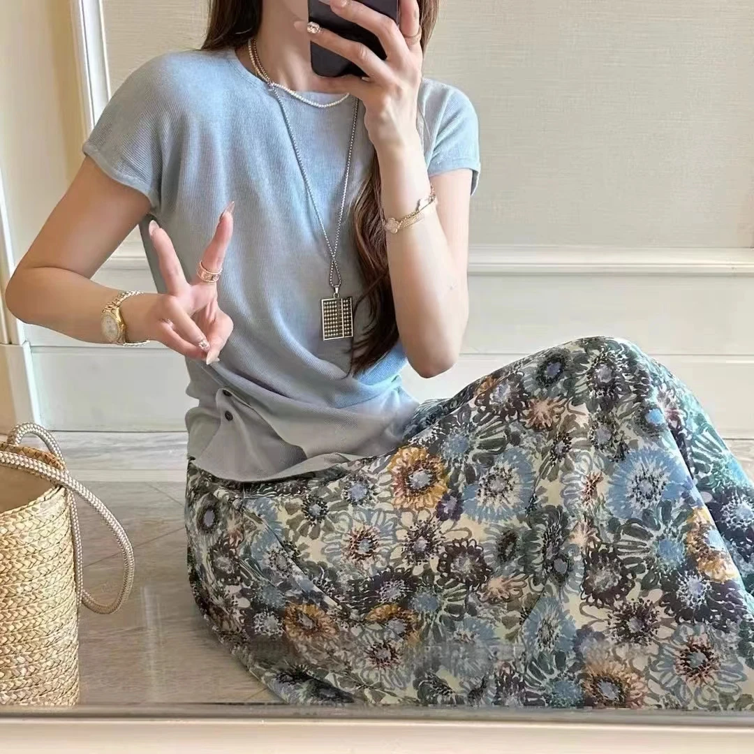 504111-1 2025新款修身显瘦下摆交叉圆领小飞袖针织上衣碎花半身