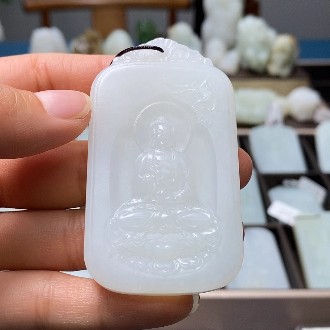 颈饰未镶嵌和田玉