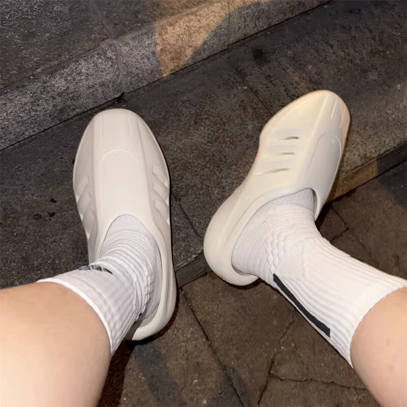 阿迪达斯男女厚底包头鞋凉拖鞋2025夏季新款白色休闲洞洞鞋JH6766