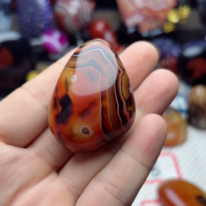 飞***哥玛瑙/玉髓合金珠宝半成品