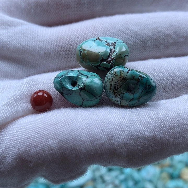 想***想南红玛瑙未镶嵌珠宝奇石