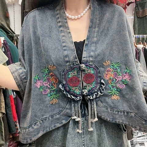 刺绣招财猫牛仔斗篷兰色
