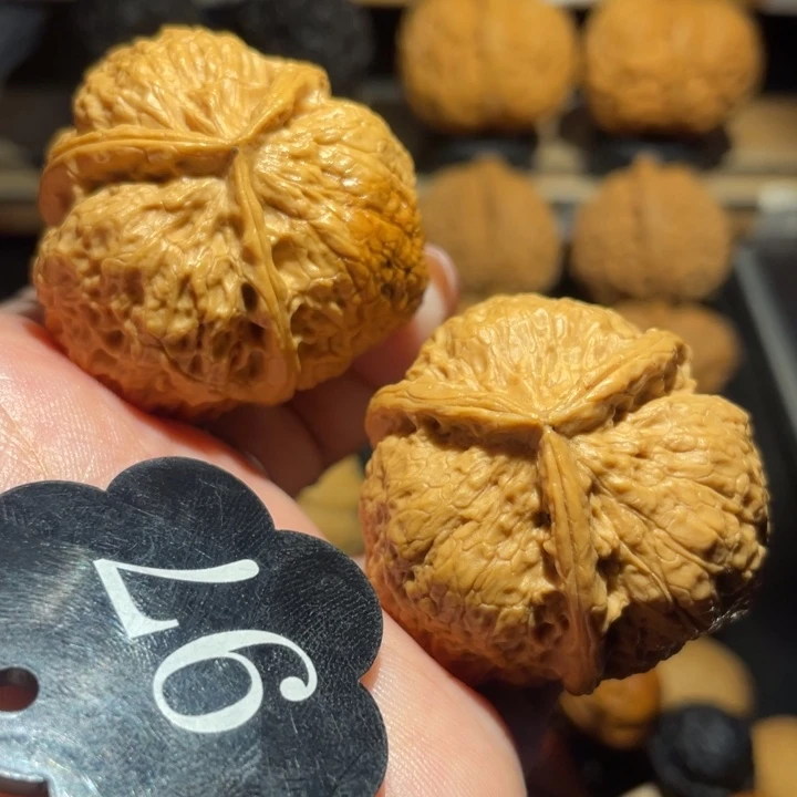 花啦，富贵核桃尺寸39