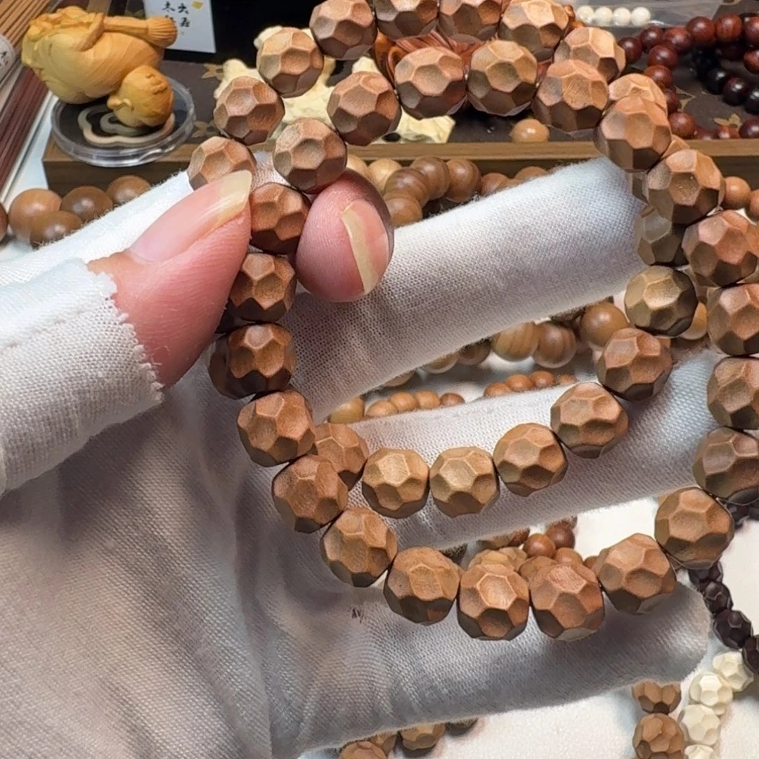 檀香木手串/手链0.9.1.0.22颗雕刻无相