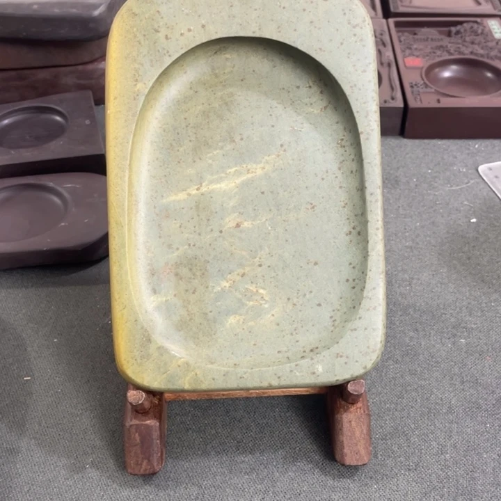 广东肇庆原石端砚