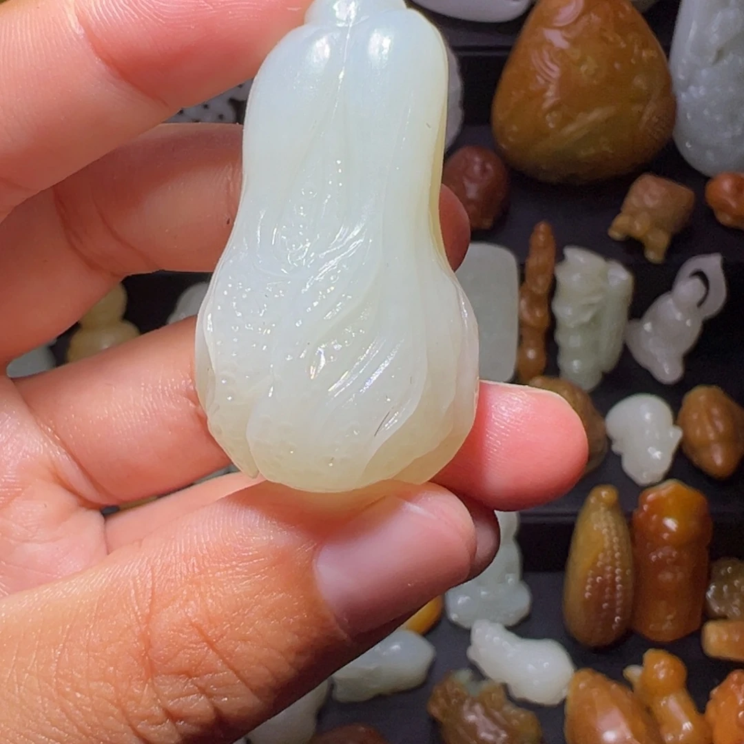 和田玉（糖玉）未镶嵌颈饰