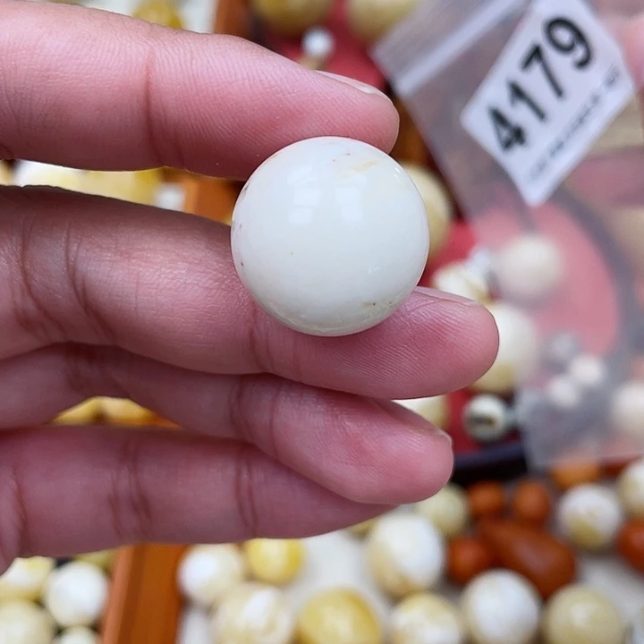 蜜蜡未镶嵌珠宝奇石粉20