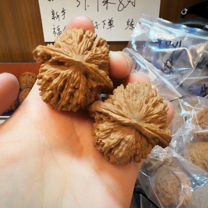 吊坠桃核41尺四座楼