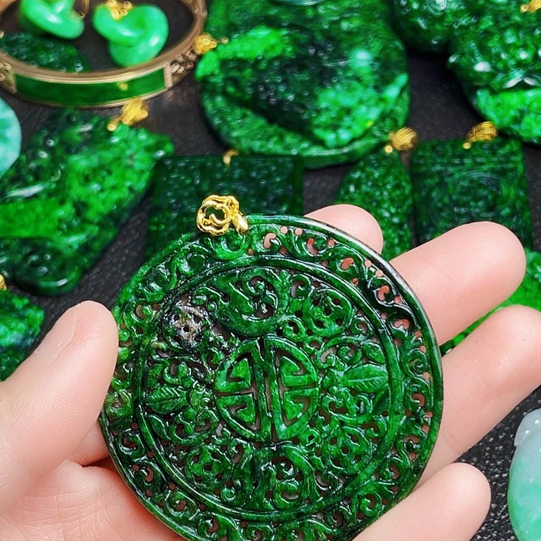 颈饰银S925镶嵌翡翠多样性