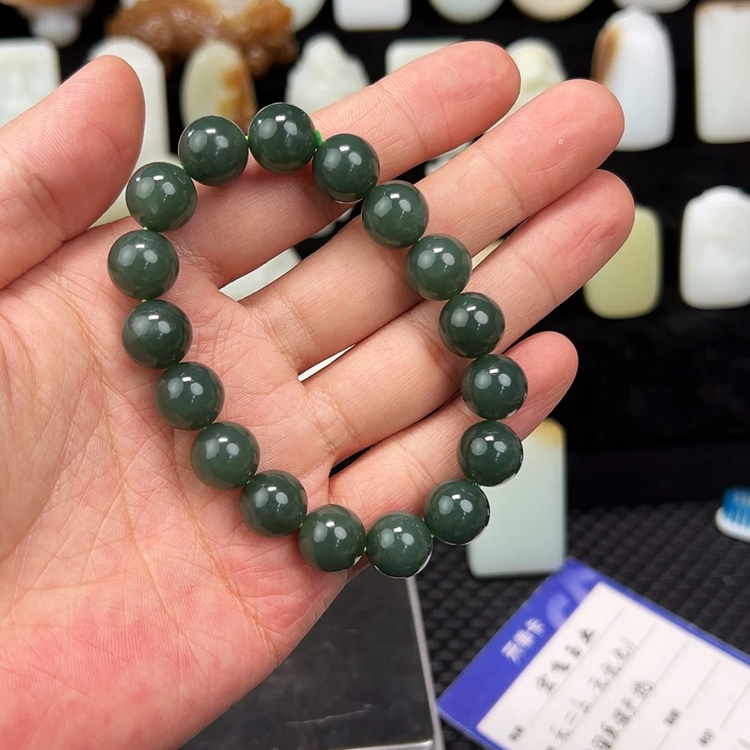 和田玉颈饰未镶嵌柴**粥