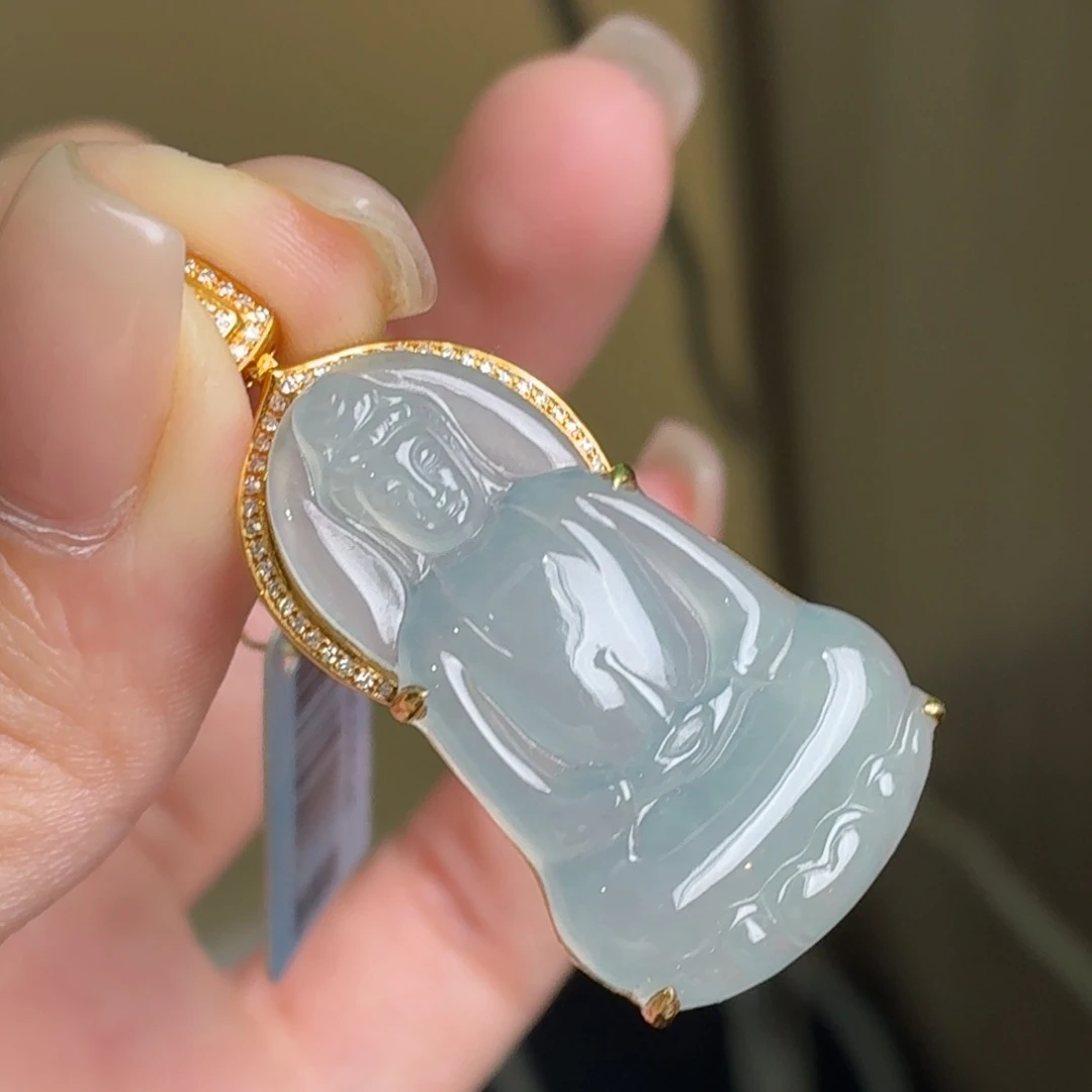 翡翠18K金镶嵌颈饰