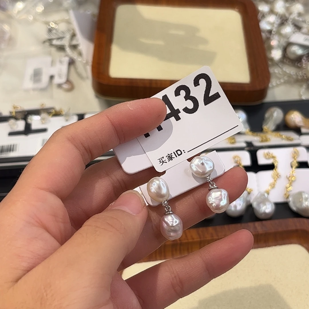 淡水珍珠耳饰合金