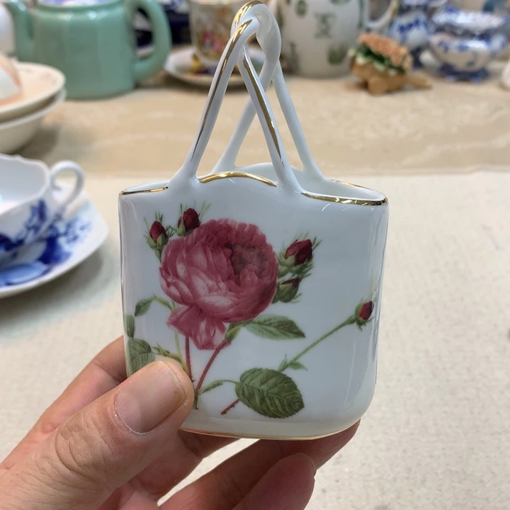 瓷片哈哈哈哈哈哈