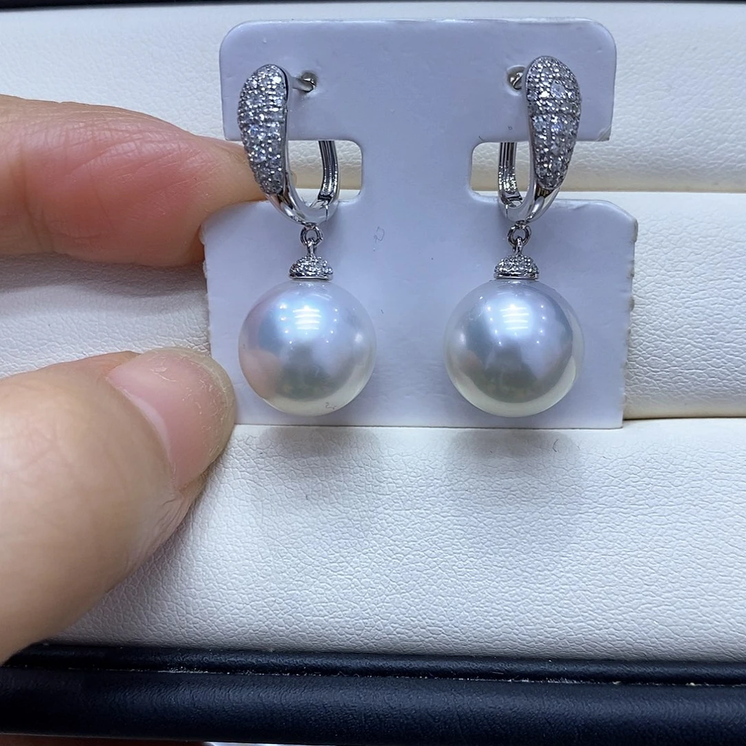海水珍珠耳饰18K金镶嵌12到13点位澳白