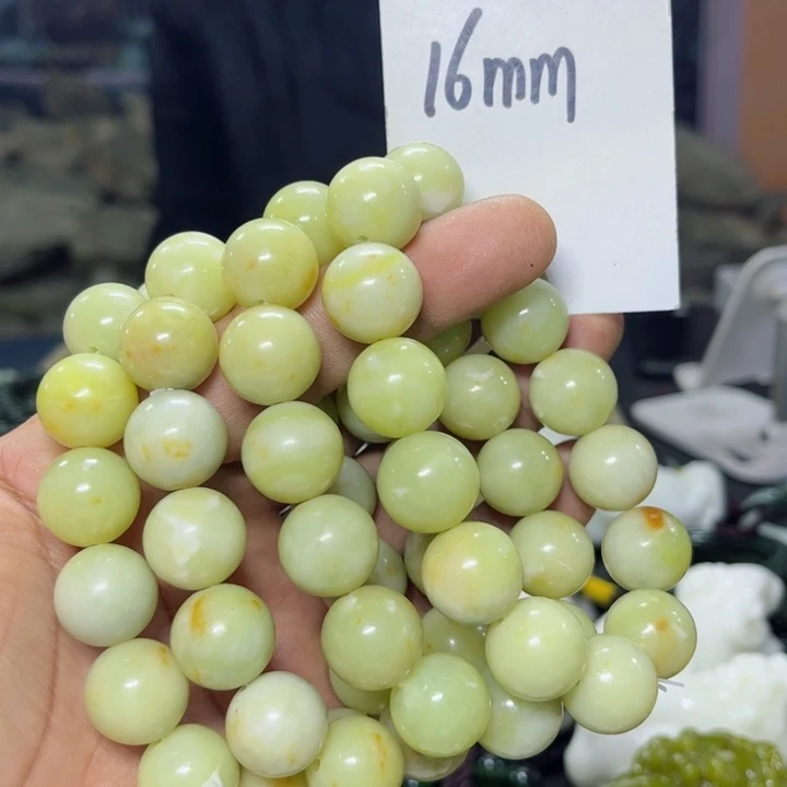 蛇纹石玉手串未镶嵌