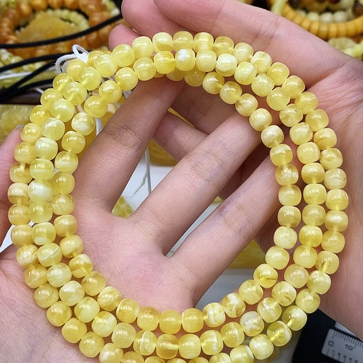 蜜蜡未镶嵌珠宝奇石