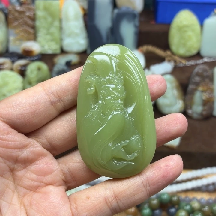 宏***修颈饰未镶嵌和田玉