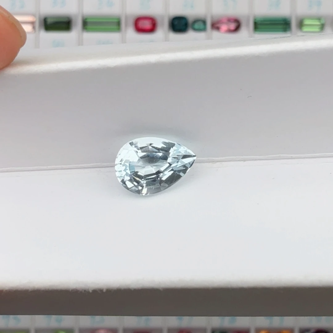 海蓝宝石裸石天然2.1克拉
