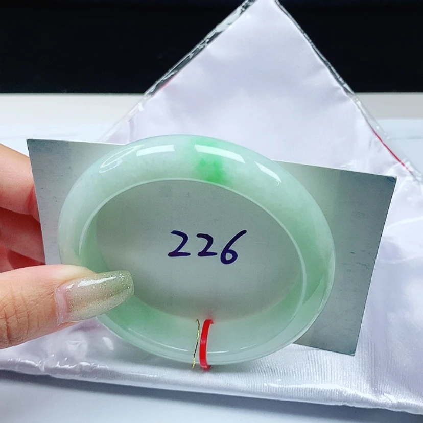 【闪购商品】翡翠手镯未镶嵌 正圈55+