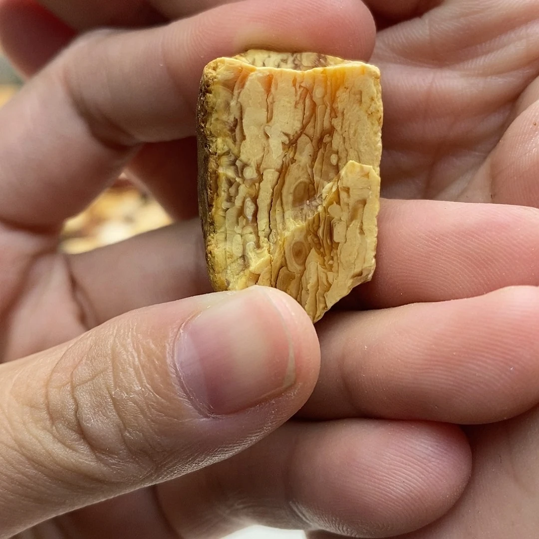 定制琥珀未镶嵌蜜蜡原石