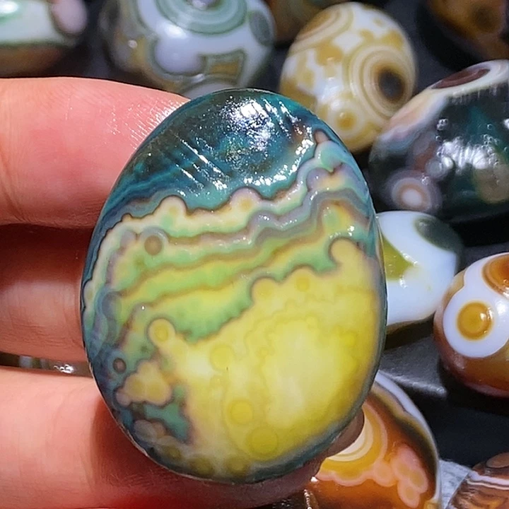 玛瑙/玉髓未镶嵌珠宝奇石45