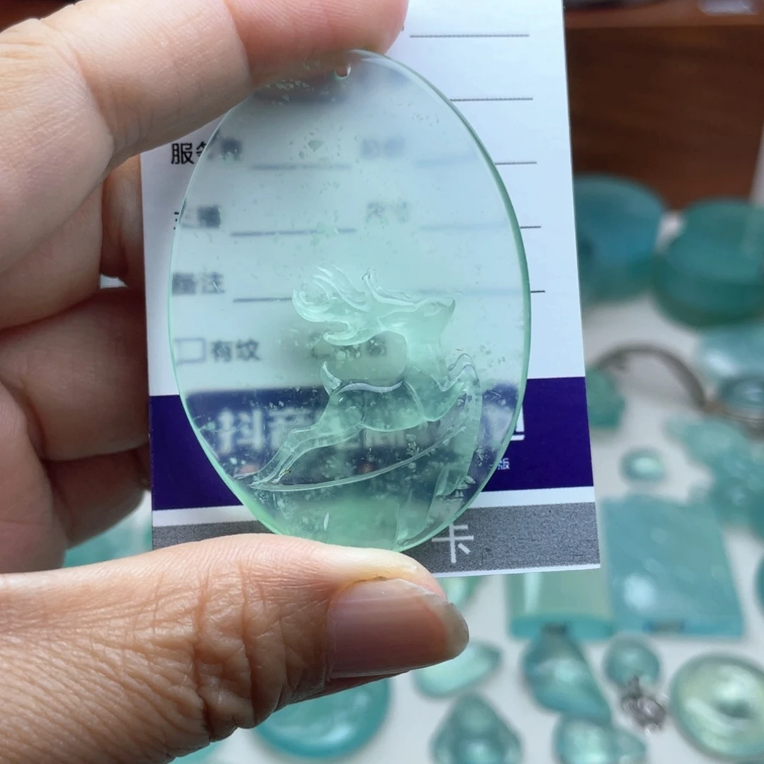 未镶嵌蛇纹石玉颈饰