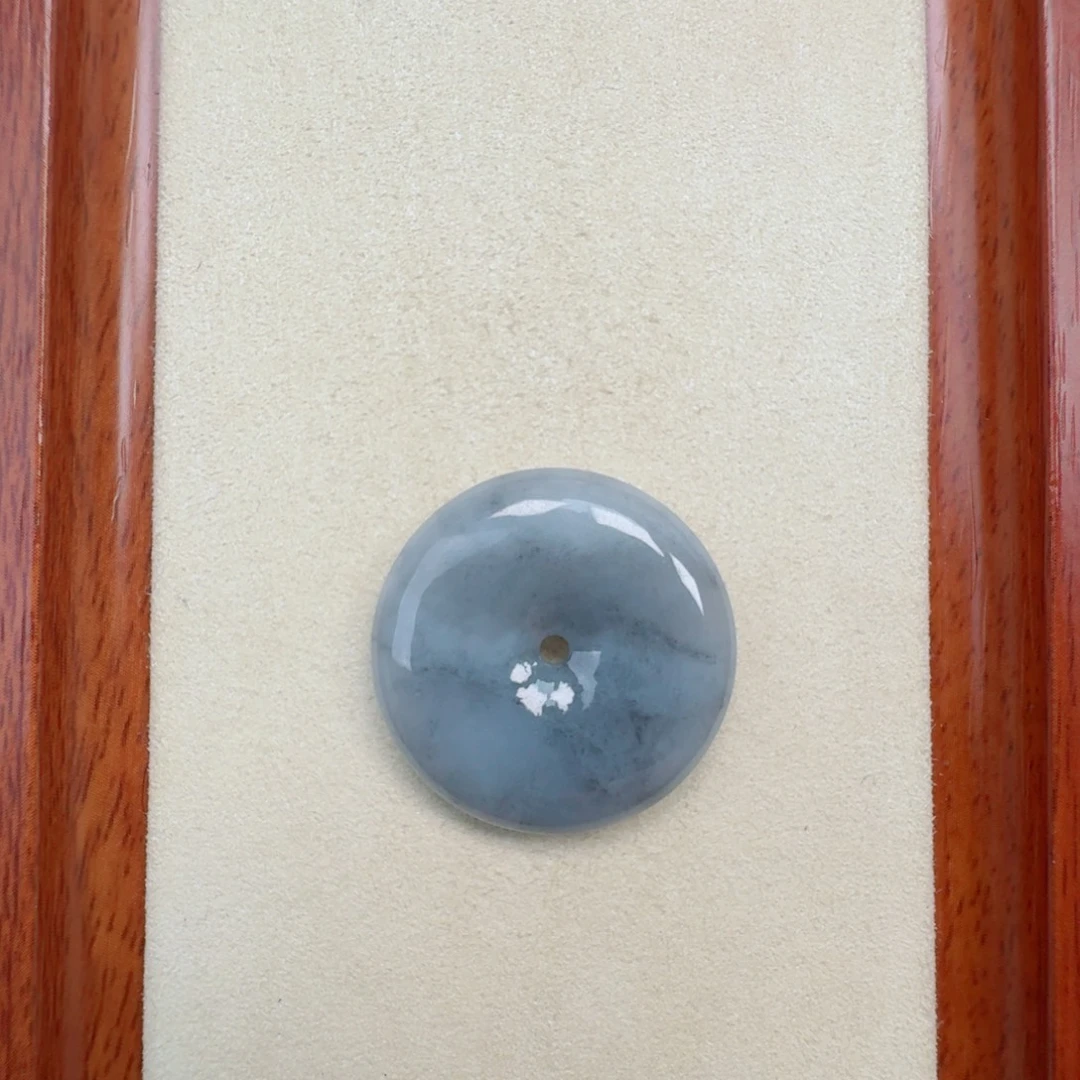 抹***茶翡翠未镶嵌颈饰孤品