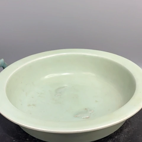摆件龙泉窑双鱼洗造型美观