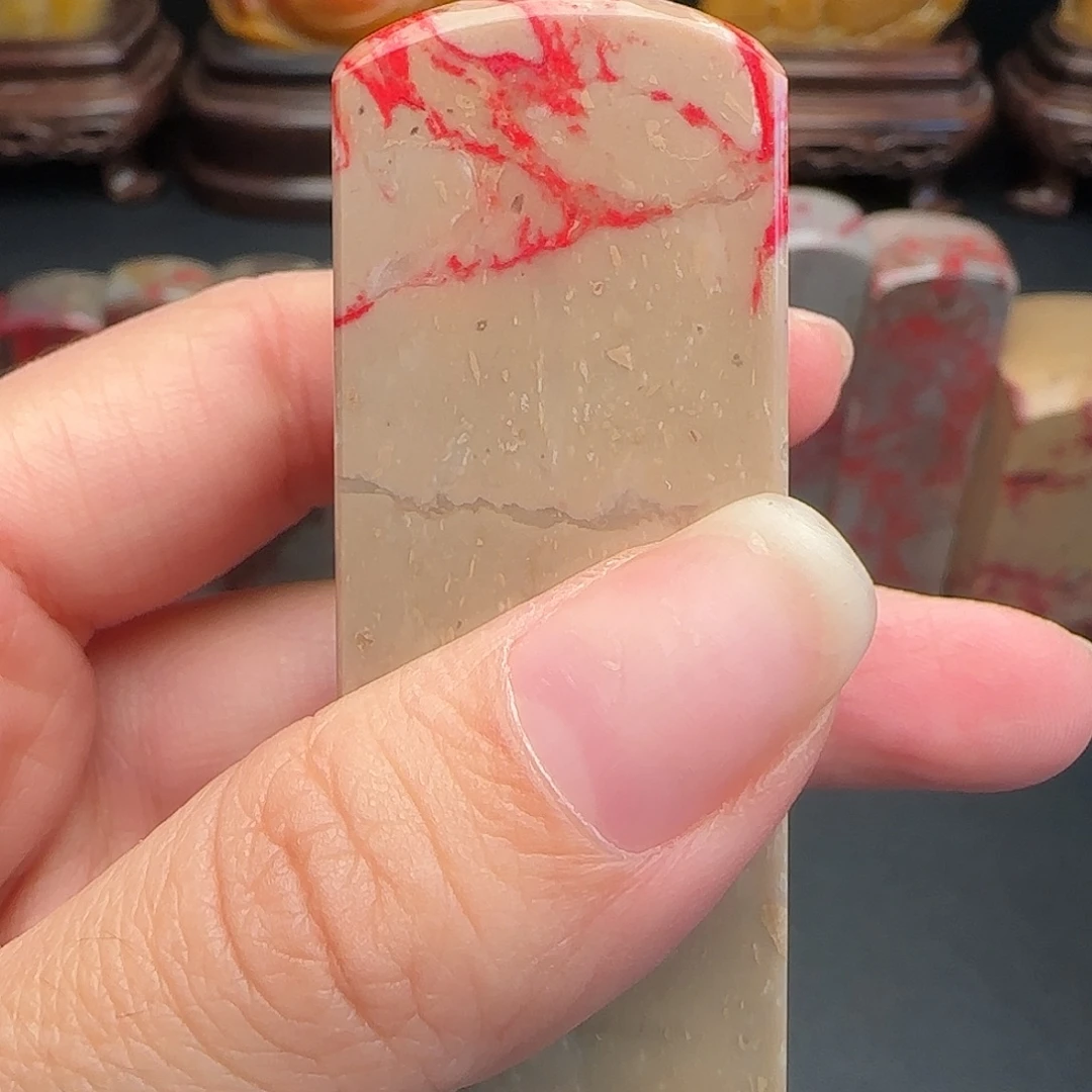 昌化石昌化鸡血石