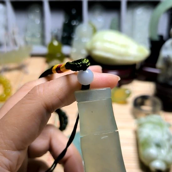 蛇纹石玉合金颈饰