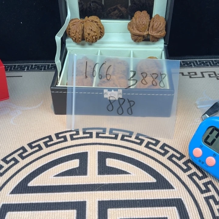 龙***辣文玩核桃吊坠随机