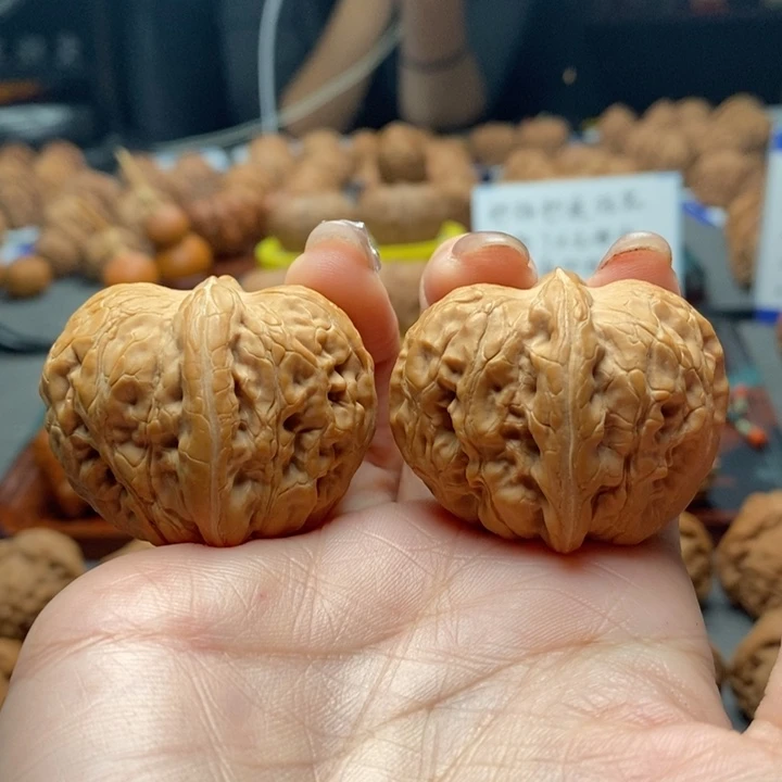 把件文玩核桃编号46！41尺平谷元宝 全品