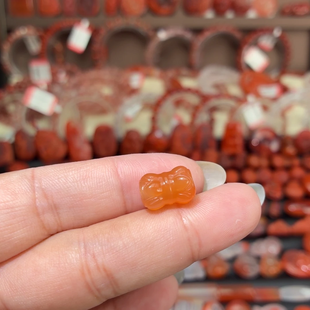 南红玛瑙未镶嵌颈饰8咪➕通孔并蒂莲