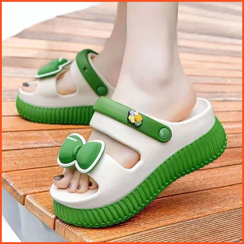 芥末新年卡通拖鞋女夏外穿厚底ins风凉居家防滑两穿凉鞋休闲外出