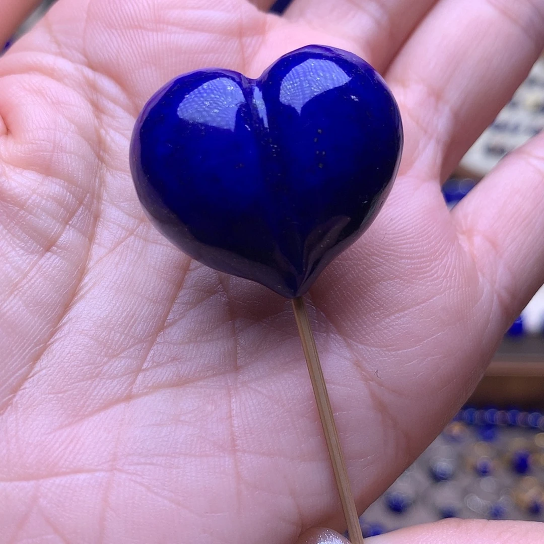 国***臣青金石未镶嵌30.1m桃