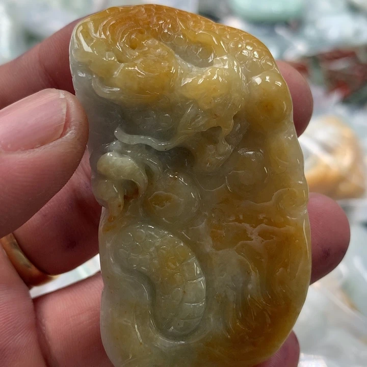 翡翠未镶嵌颈饰保真天然a货翡翠