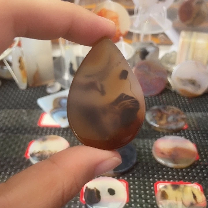 合金颈饰玛瑙/玉髓