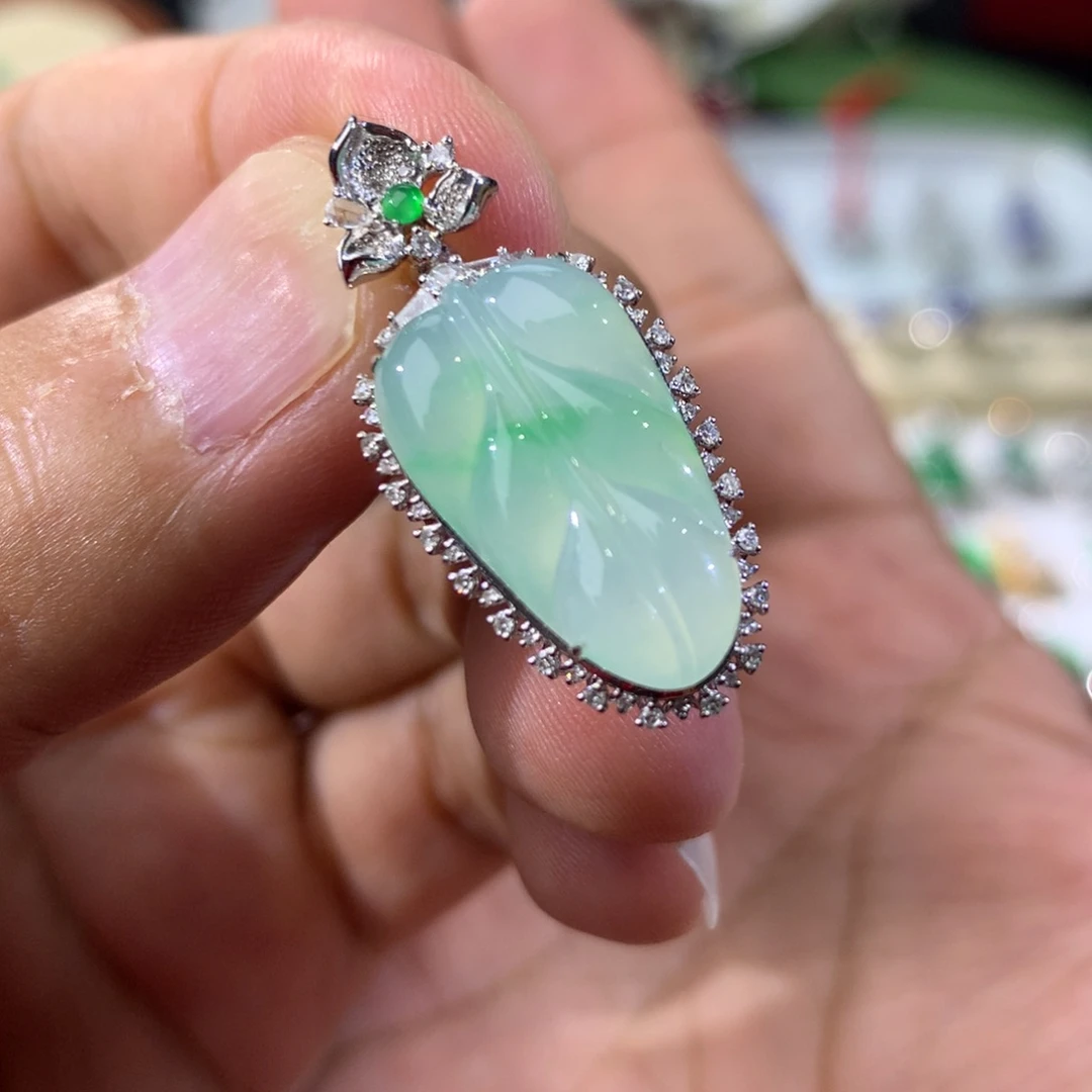 翡翠18K金镶嵌吊坠(不含链)