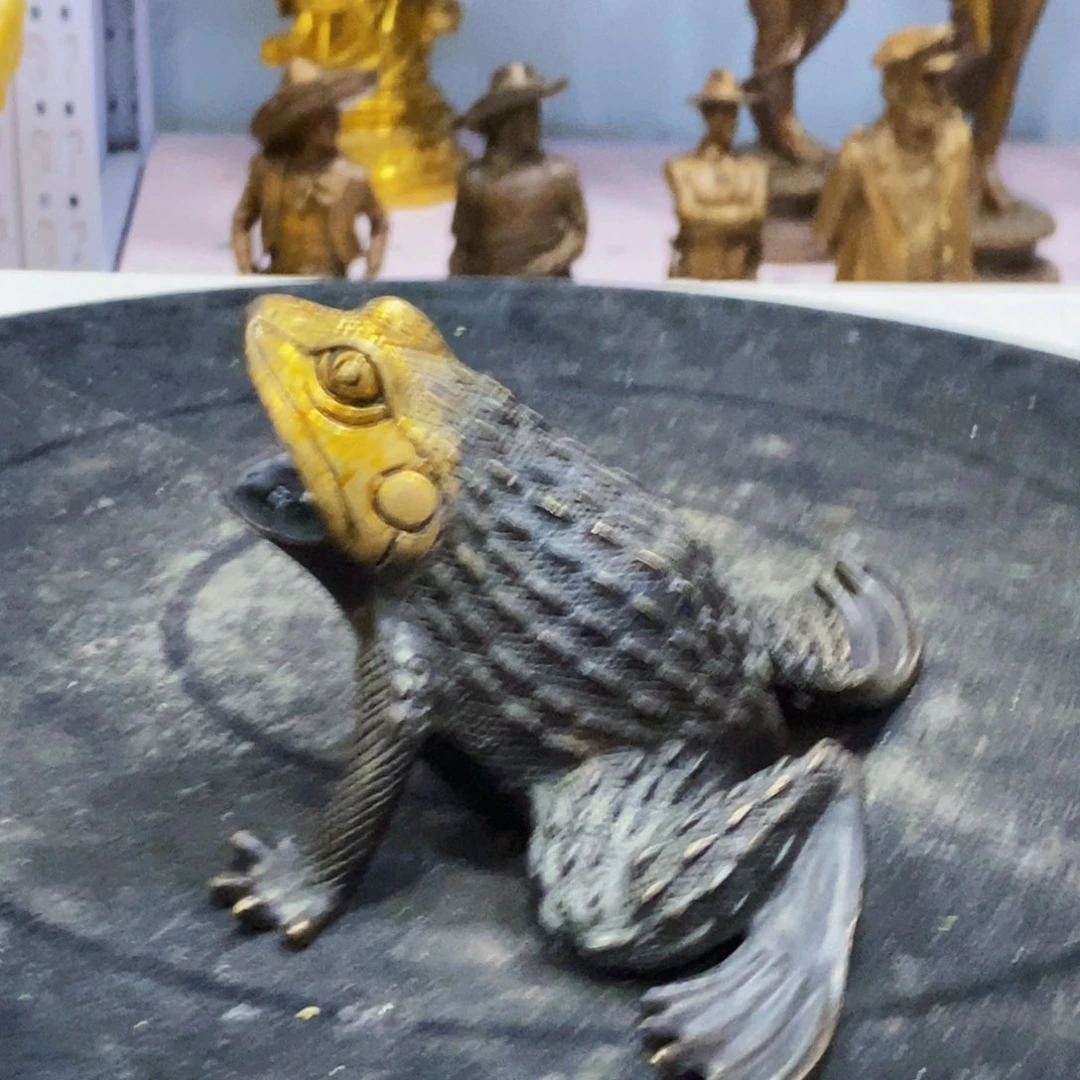 黄铜材质，呱呱来财