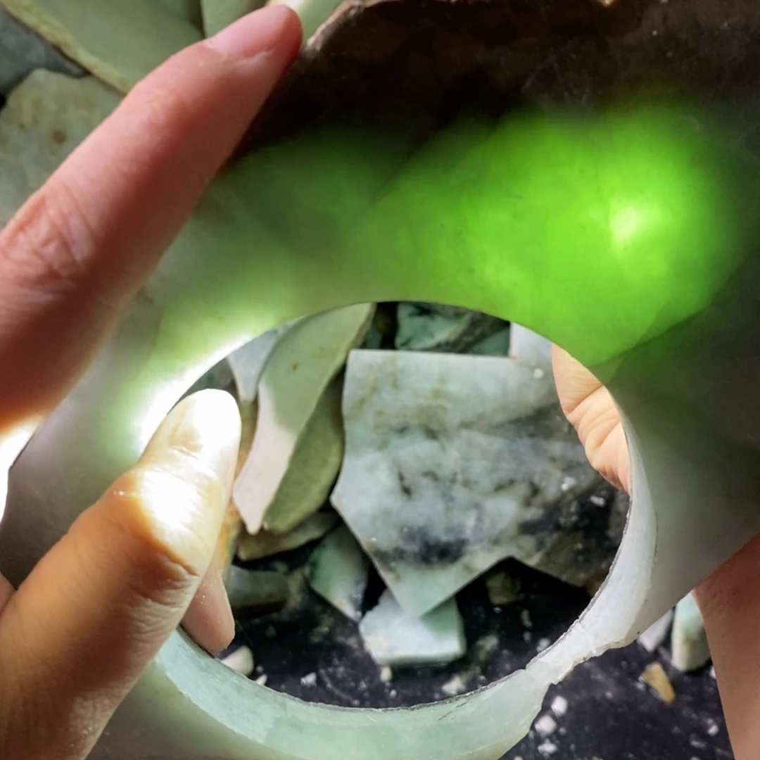 颈饰未镶嵌翡翠天然翡翠