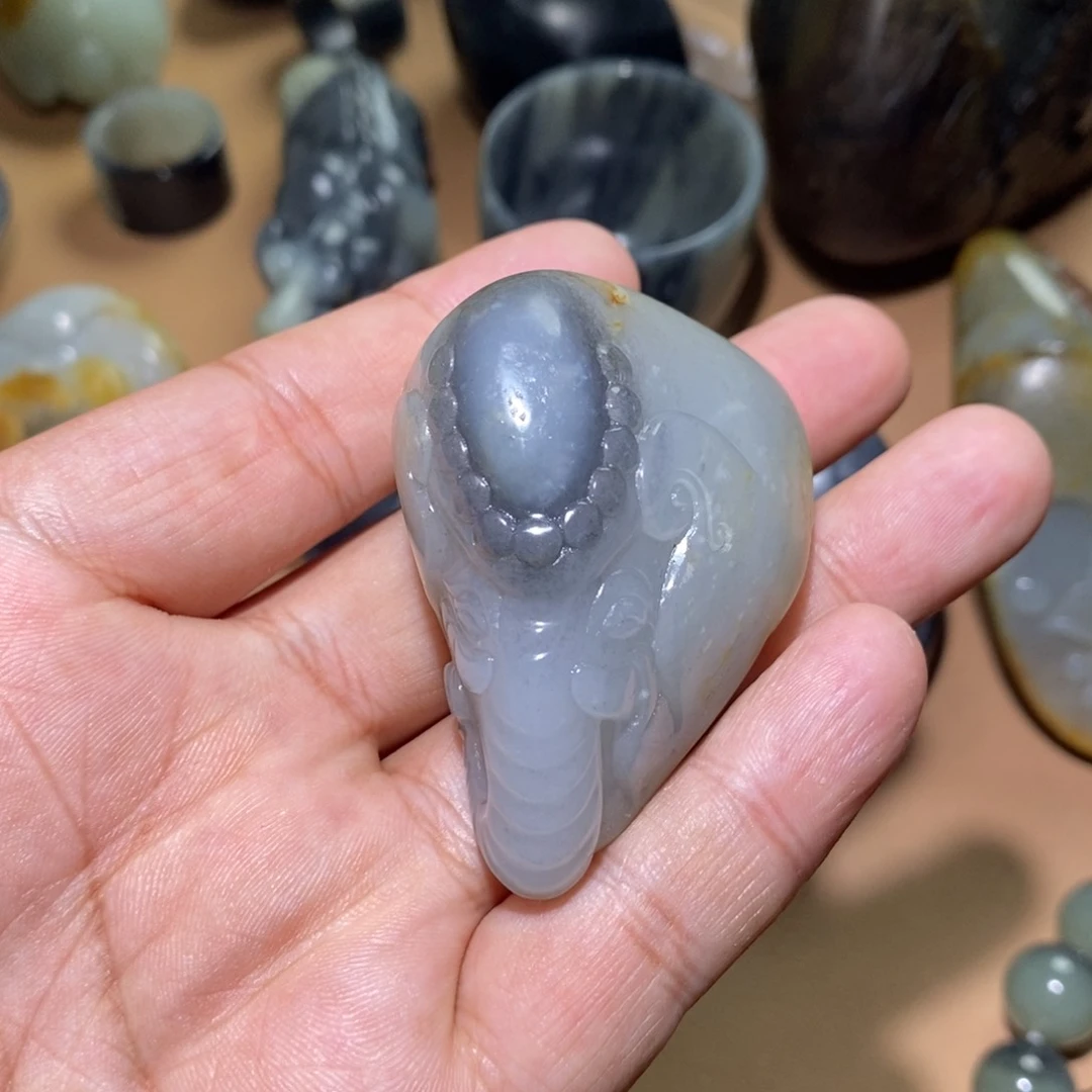 未镶嵌和田玉把件