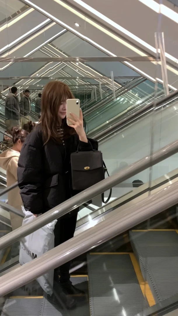 牛仔拼接中长款羽绒服  8911K