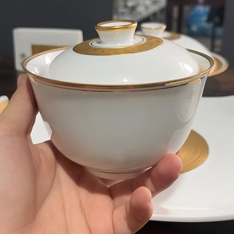 陶瓷大球泥盖碗一套