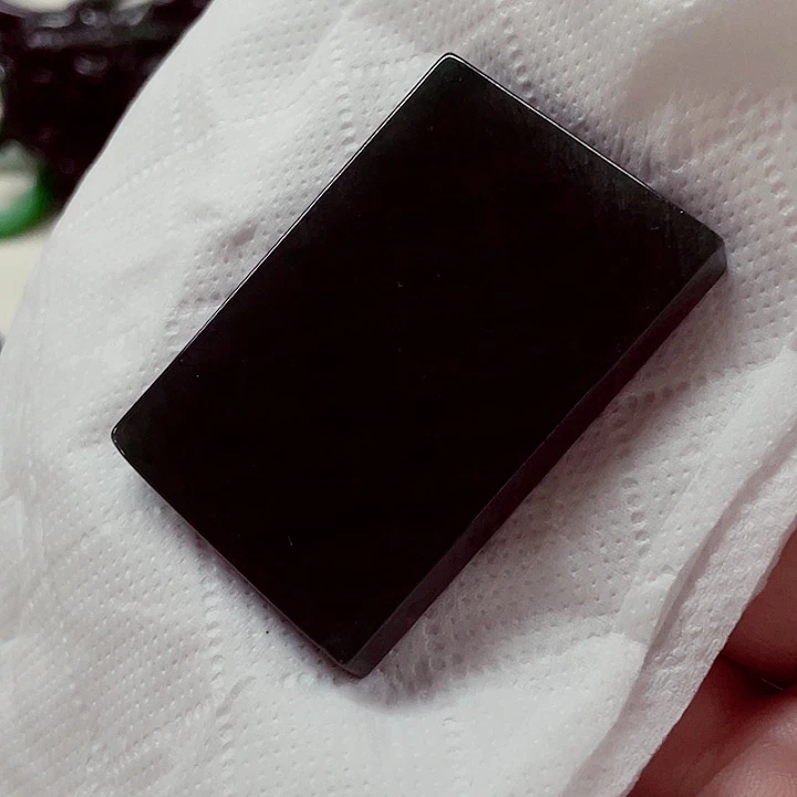 翡翠未镶嵌颈饰先鉴后发一物一证