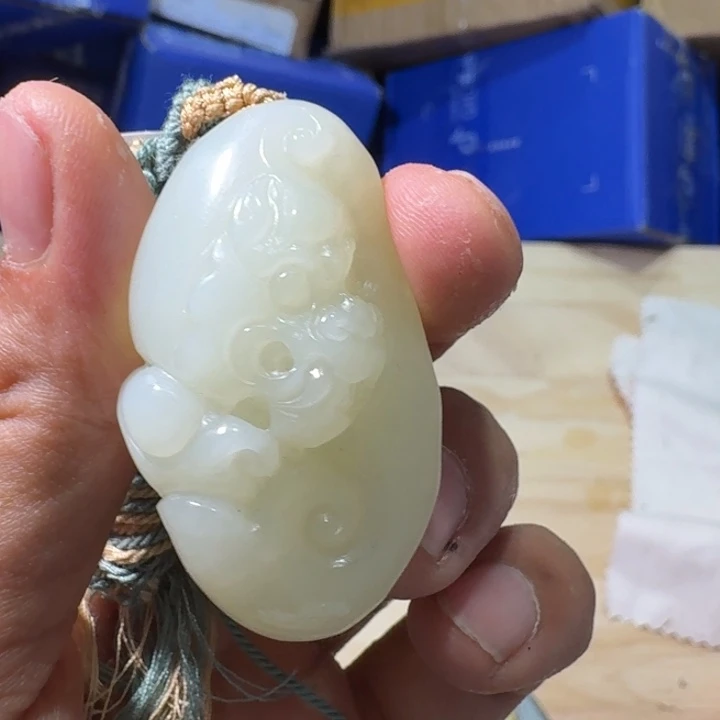 和田玉（糖玉）未镶嵌挂件