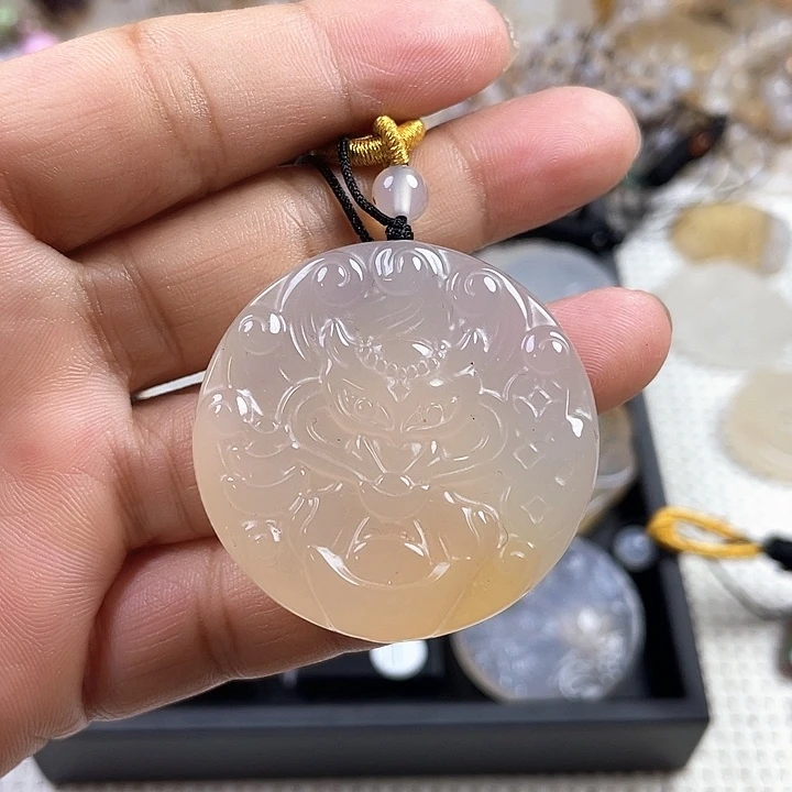 小***喵合金颈饰玛瑙/玉髓