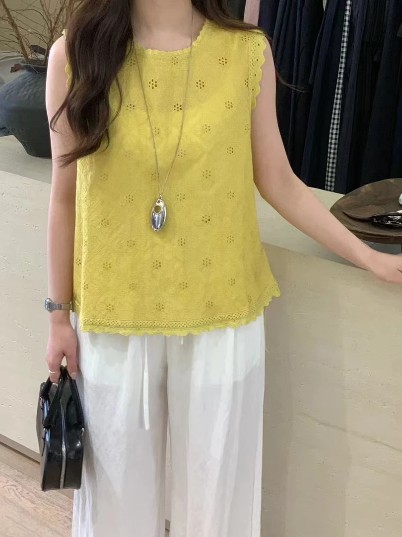 88105刺绣镂空蕾丝新款小衫
