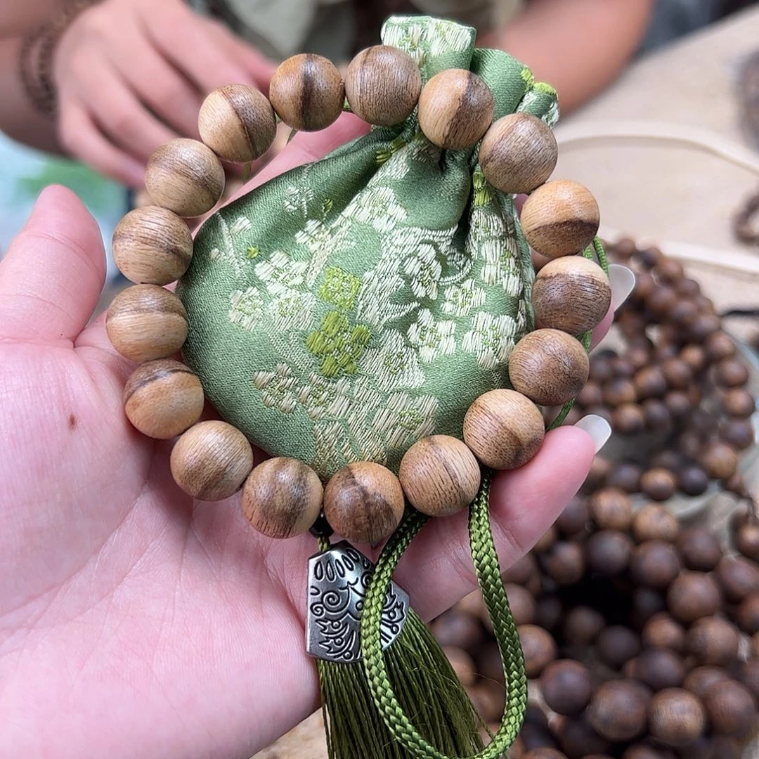 沉香沉香香囊O002沉香尖峰岭12圆珠单多样性发一